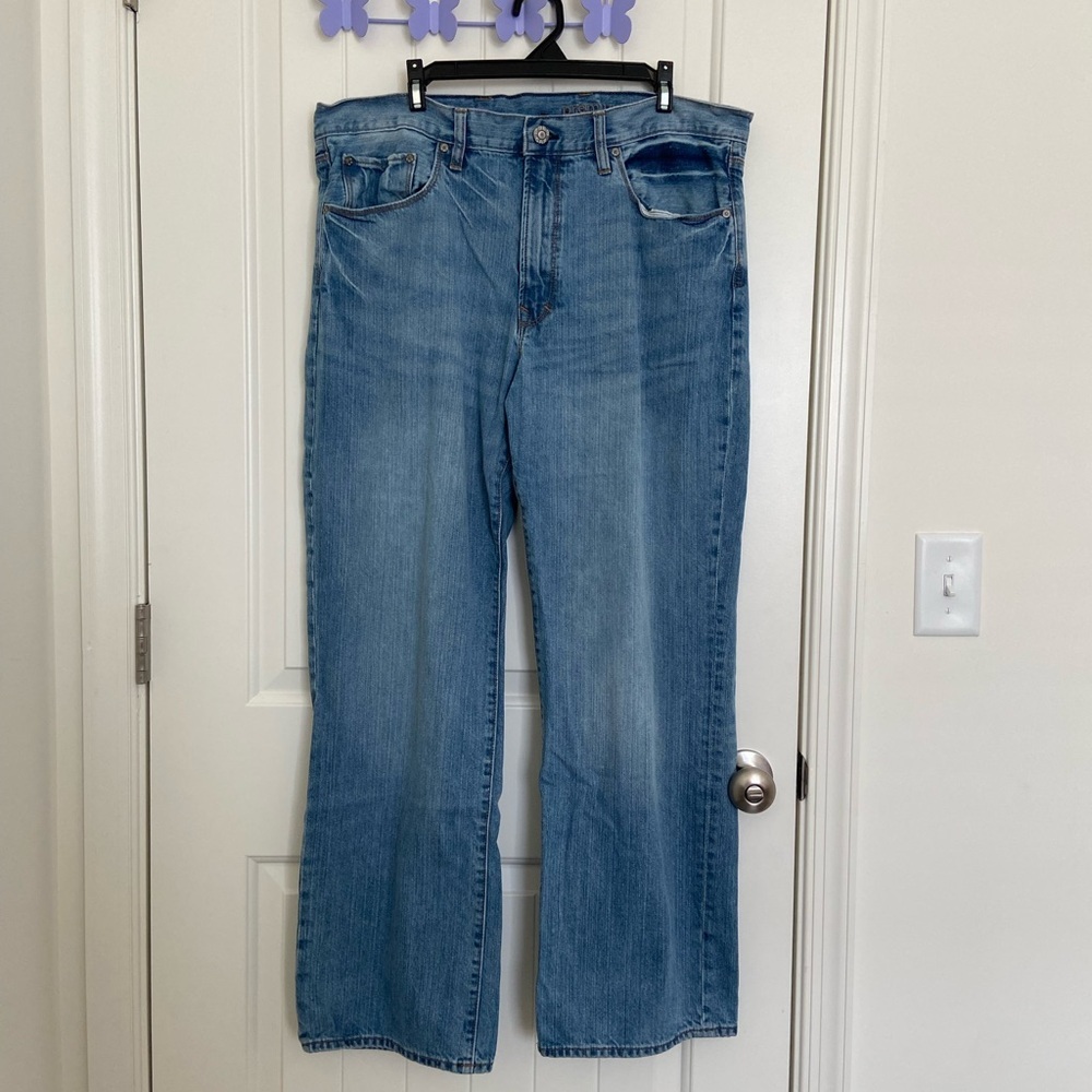 EUC | GAP‎ men’s light wash denim loose fit jeans size 36x30